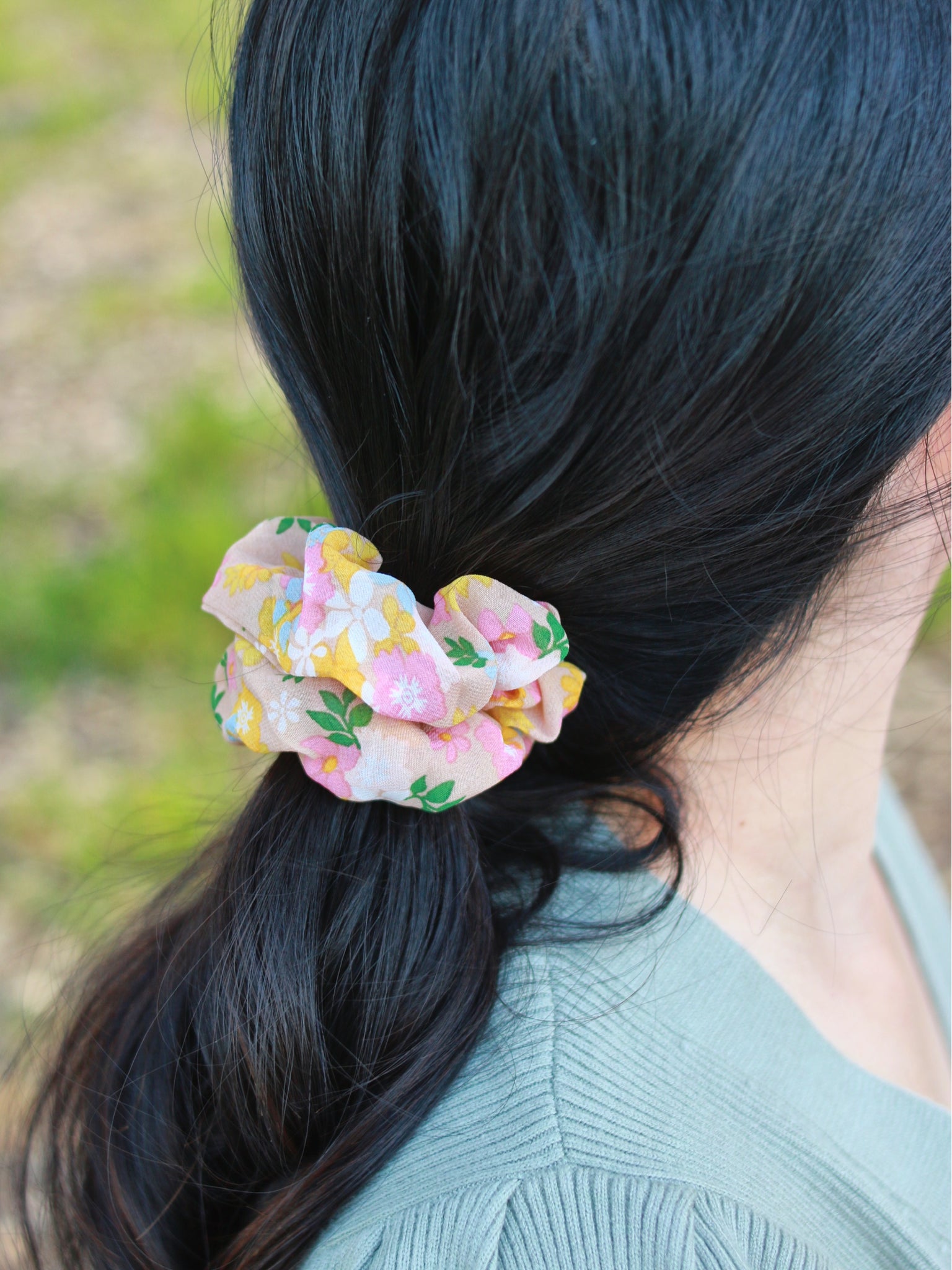 "Catching Fireflies" scrunchie set